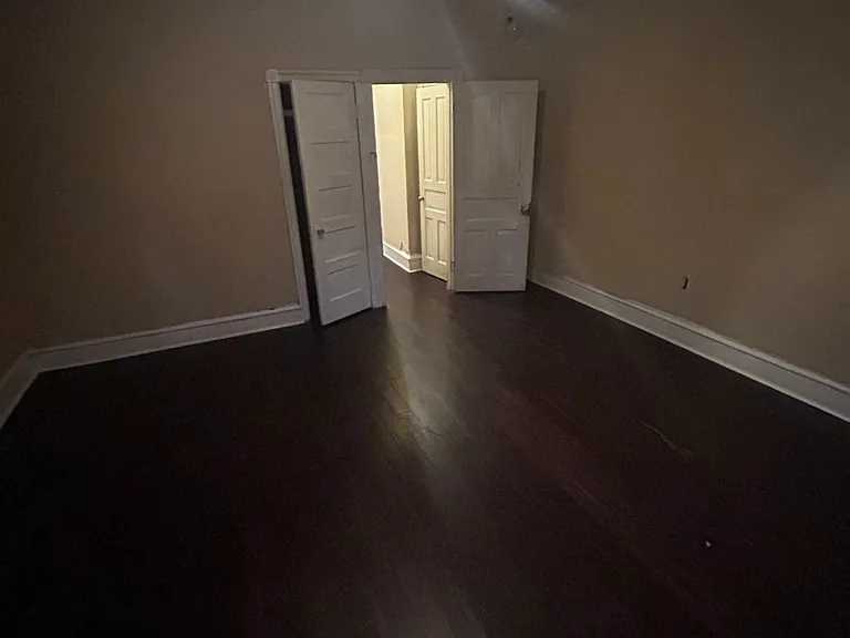 161 W Olney Ave — Photo 2