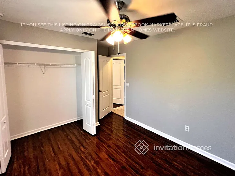 668 SE Damask Ave — Photo 12