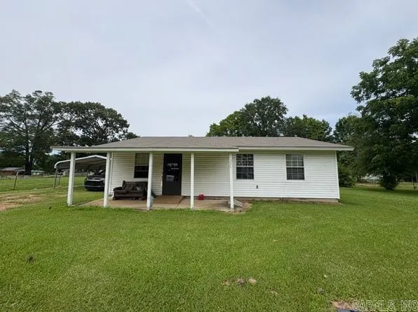 306 E 2nd St, Blevins, AR 71825