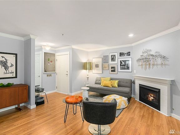 5th image of 25025 SE Klahanie Blvd APT D105