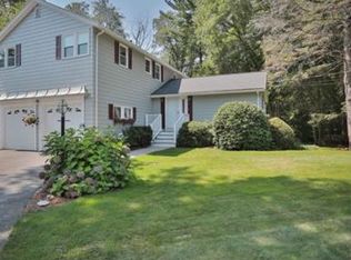 5 Hickory Ln, North Reading, MA 01864