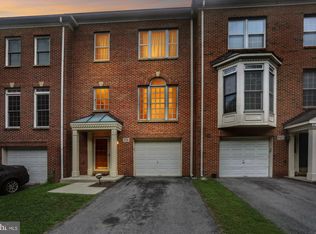 518 Winding Rose Dr, Rockville, MD 20850