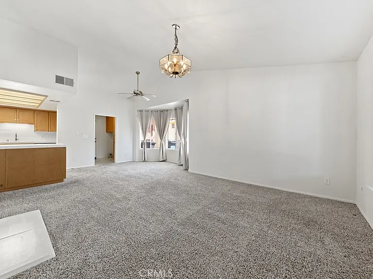 2971 Peach Tree St — Photo 7