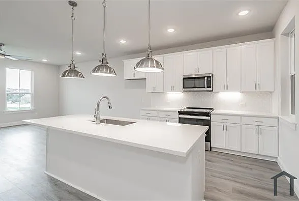 9609 Thorncrown Ln — Photo 21