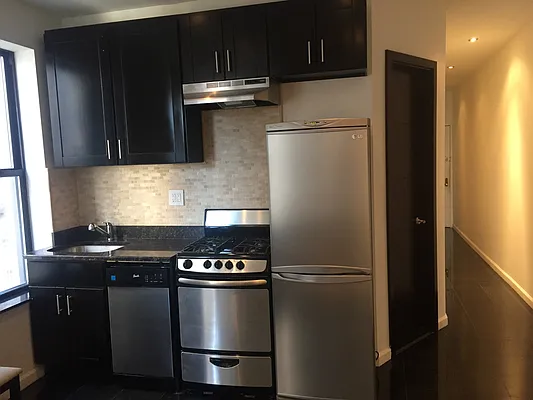 Rented by Charles Coutinho LLC | media 47