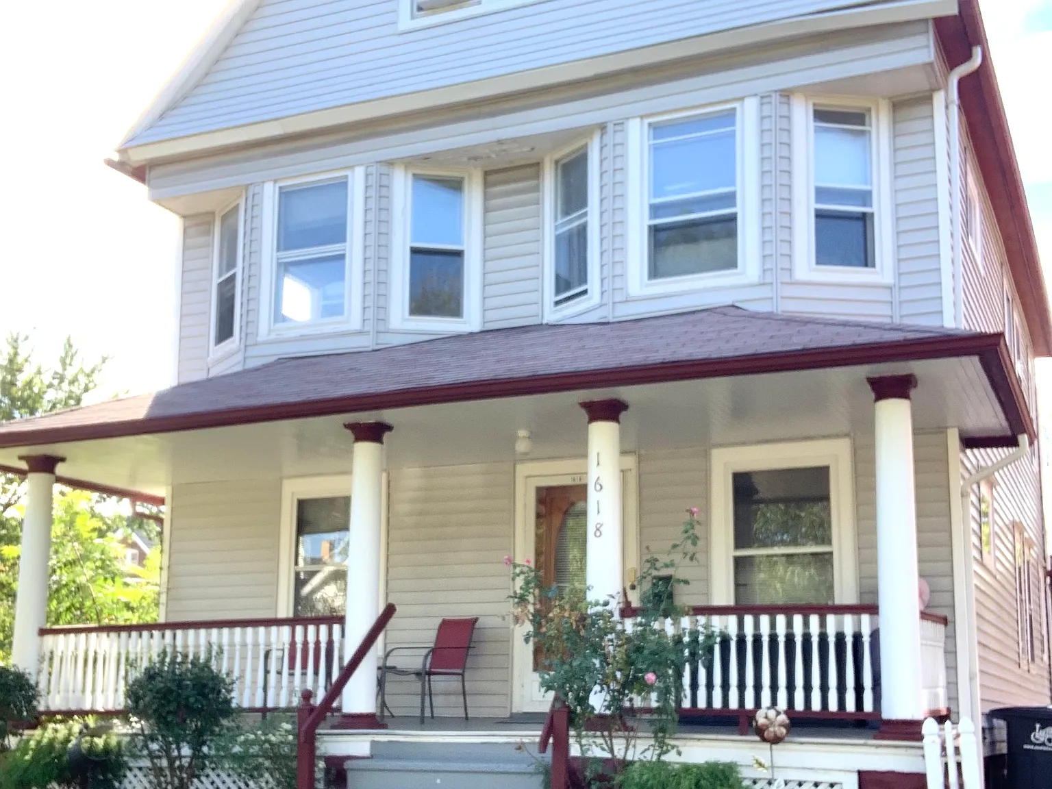 3 bed, 1.5 bath, 1632 sqft, $1,425 — Photo 1