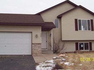 704 Jewell St, Mora, MN 55051