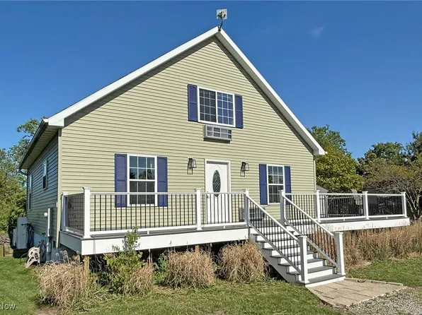 203 Lower Cliff Dr, Kelleys Island, OH 43438