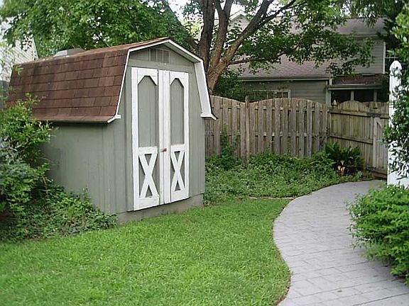 Back yard / Storage shed