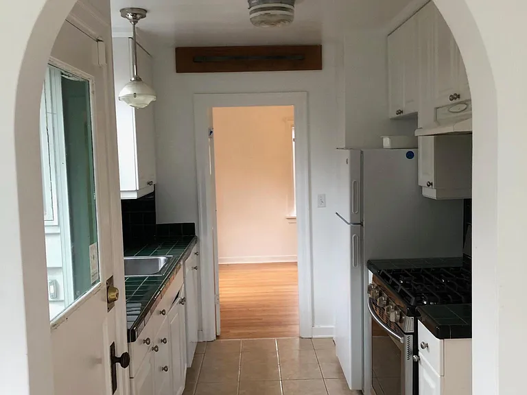 2326 N 56th St — Photo 12
