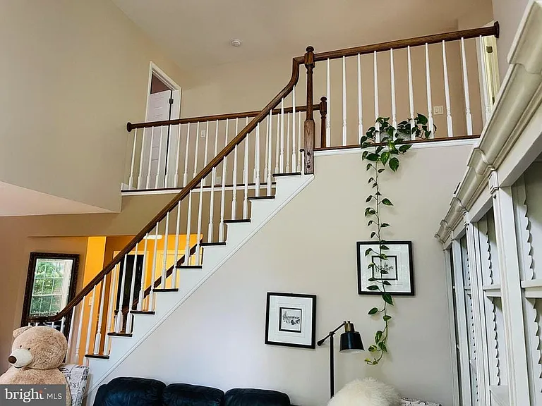 1 Cromwell Ct — Photo 8
