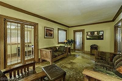 4th image of 2300 Union Ave SE