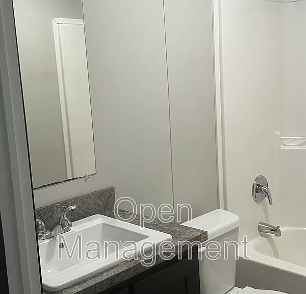 825 1st Ave E #60 — Photo 11