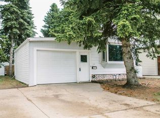 6103 S Spruce Dr, Stettler, AB T4K1G5