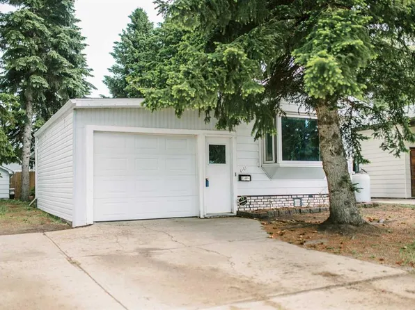 6103 S Spruce Dr, Stettler, AB T4K 1G5