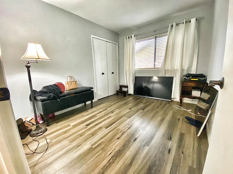 Bedroom 03