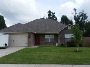 4608 SW Fieldstone Blvd, Bentonville, AR 72712