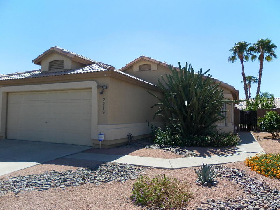 1st image of 2219 E Aire Libre Ave