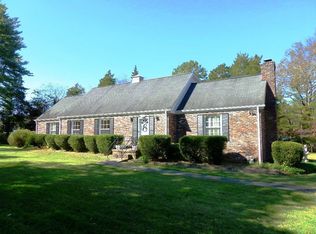 101 Culver Rd, Oak Ridge, TN 37830