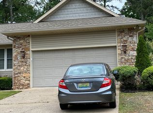 805 April Ln, Anniston, AL 36207