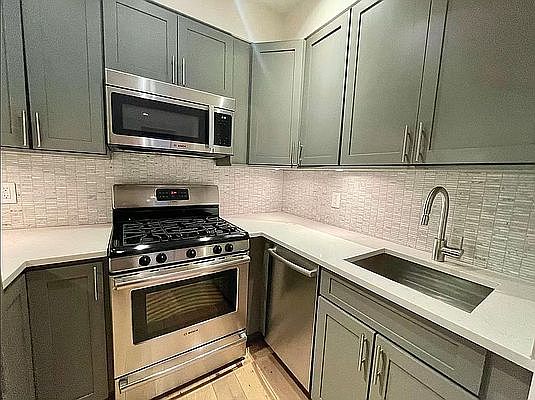 1st image of 361 E 50th St #F4
