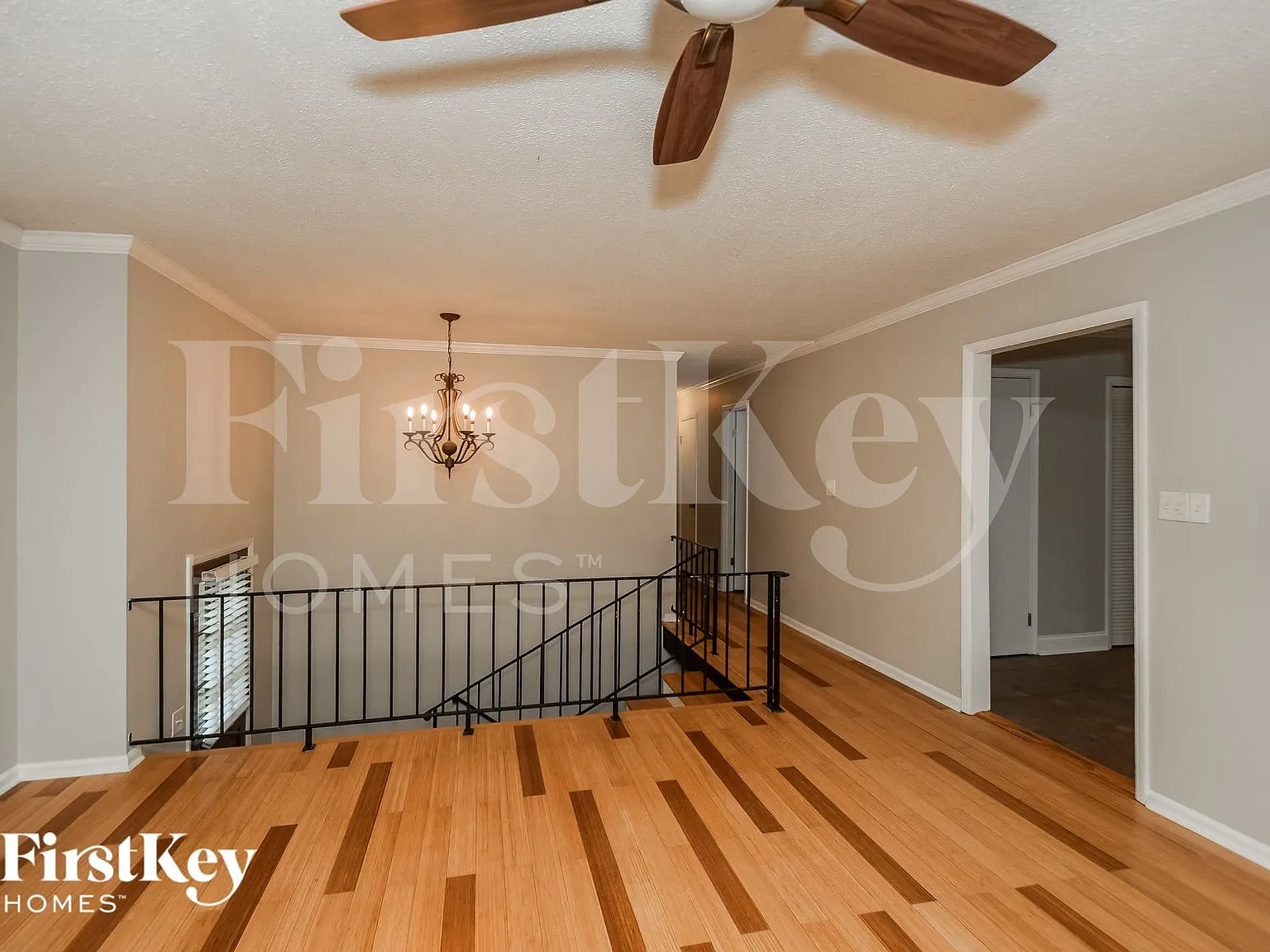 4 bed, 3.0 bath, 1438 sqft, $2,000 — Photo 3