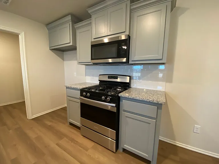 10801 NW 119th Pl — Photo 11