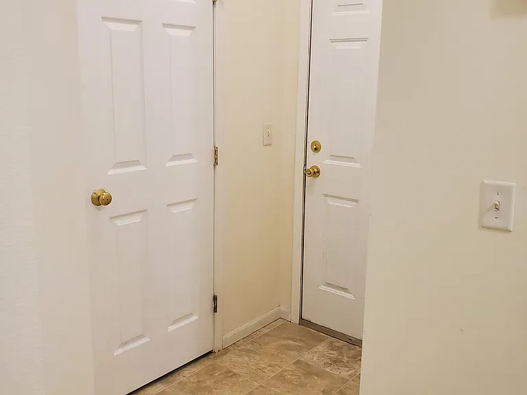 10 Bridgewater Trl — Photo 10