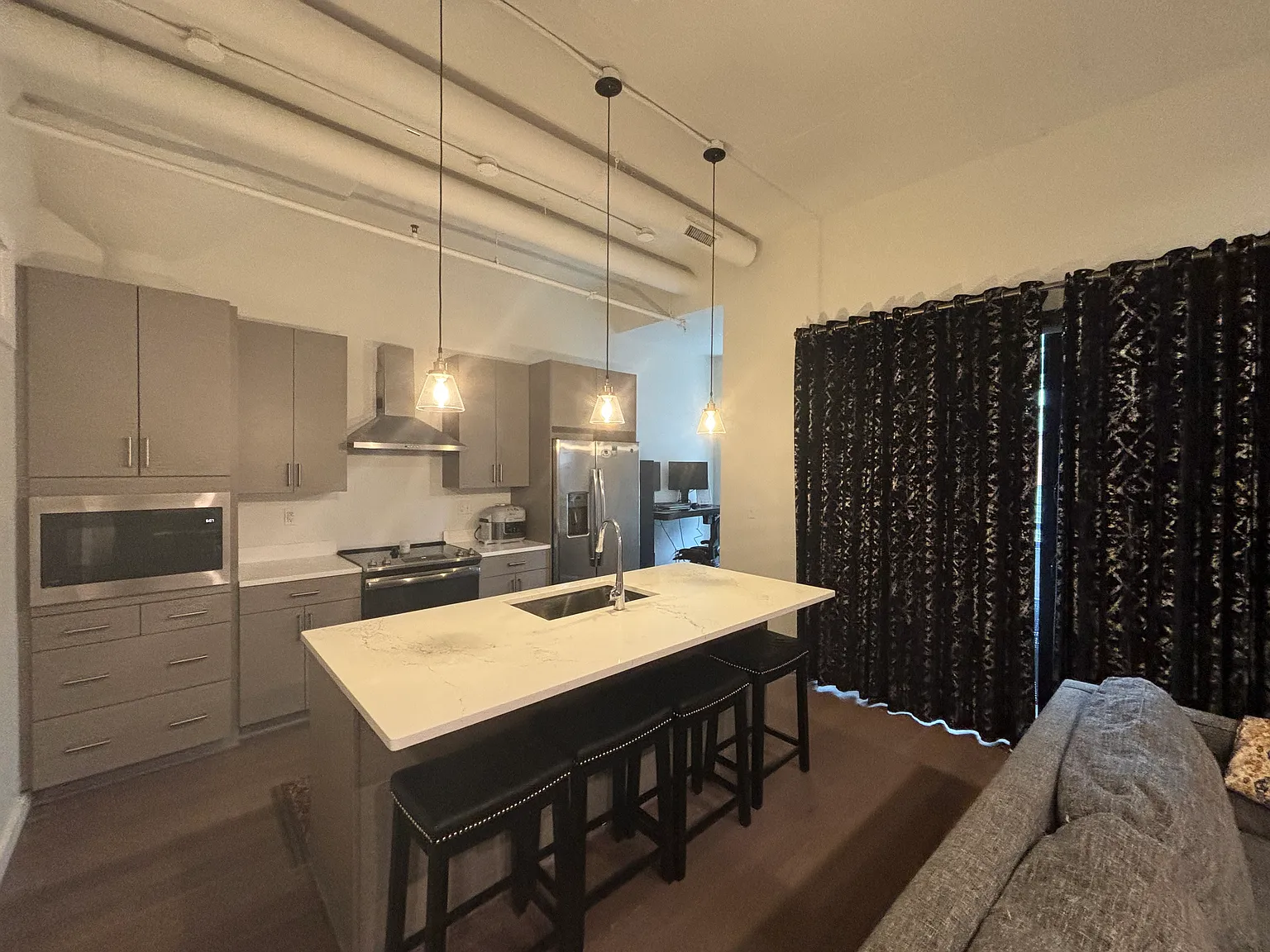 1 bed, 1200 sqft, $2,900 — Photo 4