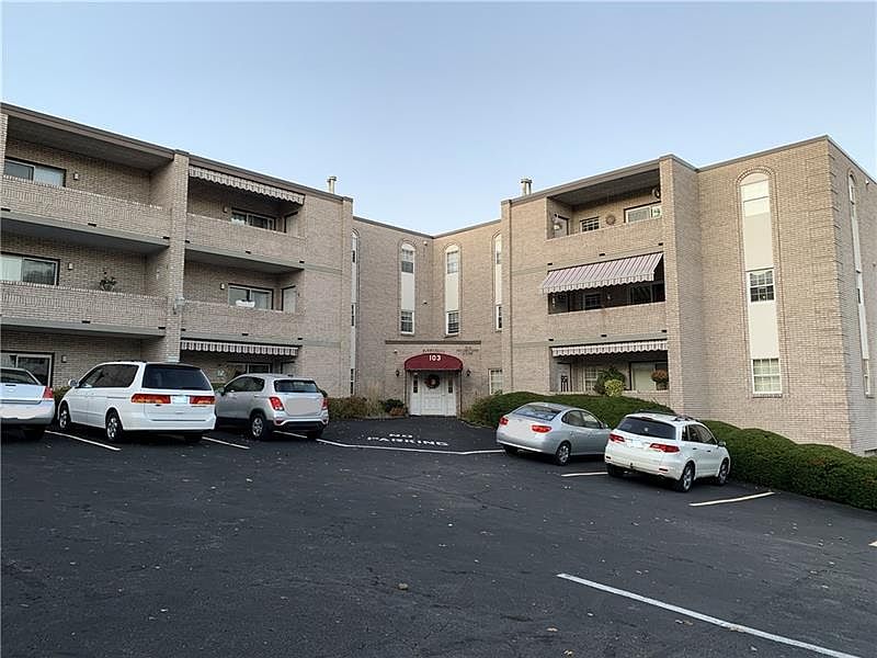 1st image of 103 Woodstone Ln
