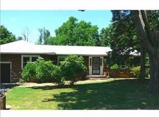 40 Woodland Rd, Monroe, NY 10950