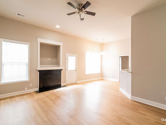 5th image of 148 Paddock Way