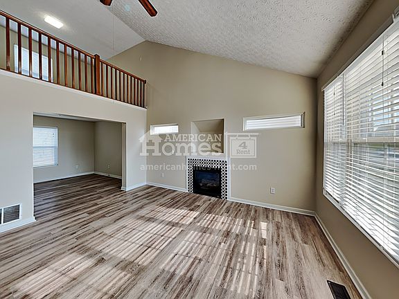 3rd image of 7720 Coppershell St