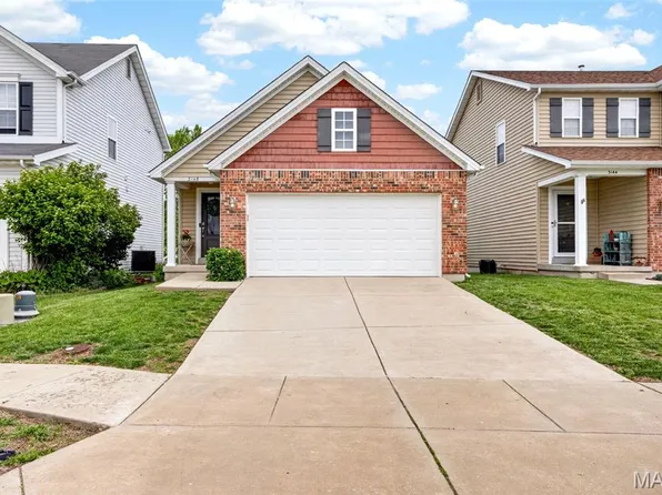 3148 Bentwater Pl, Saint Charles, MO 63301