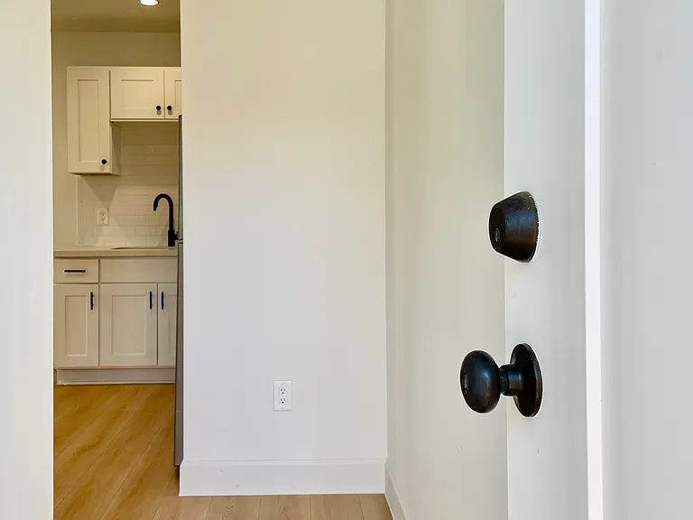 7041 Enfield Ave — Photo 3