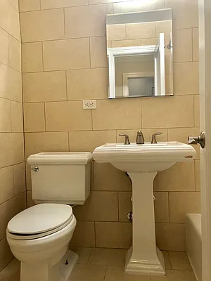 Rented by Silverstreet RE LLC | media 19