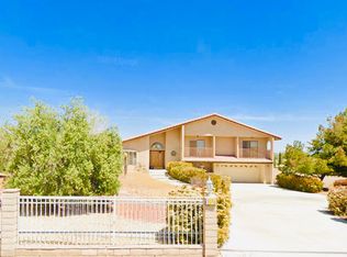 19718 Tomahawk Rd, Apple Valley, CA 92307