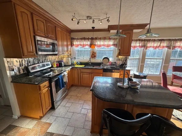 8310 Chestnut Farm Ln, Ellicott City, MD