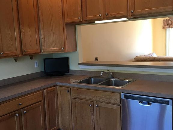 3rd image of 510 Auckland Way