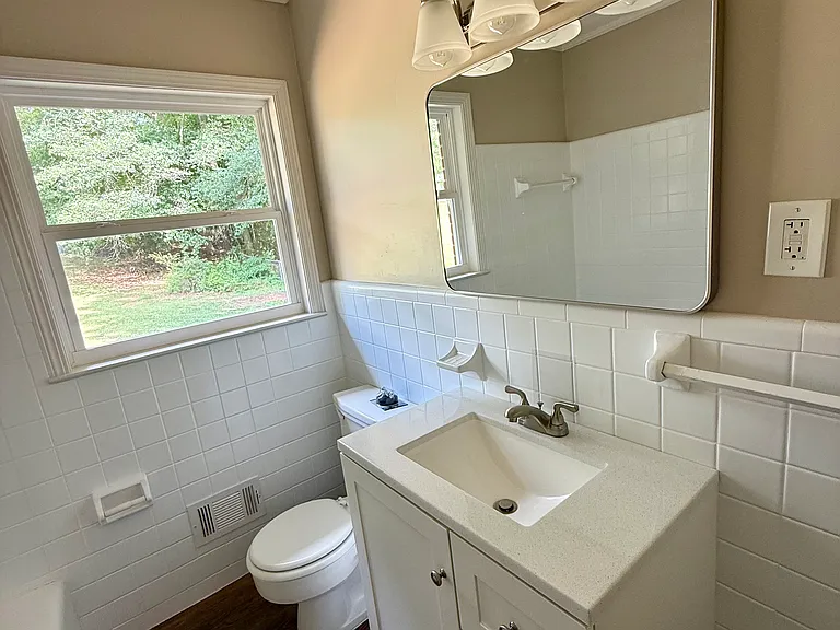 9116 Woodhaven Dr NW — Photo 19