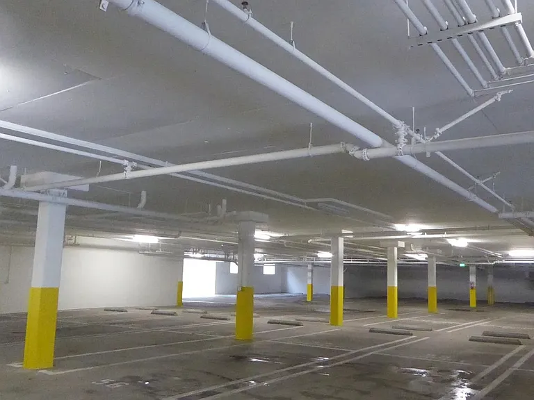10951 Bloomfield St #Penthouse 01 — Photo 18
