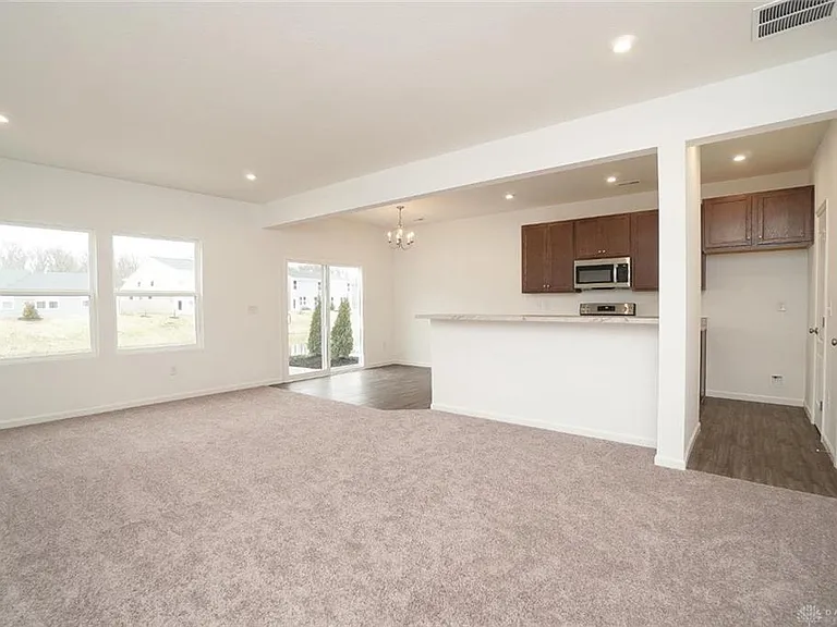 1500 Summerview Ln — Photo 4