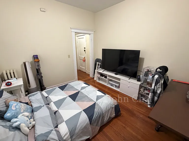 55 Linden St #11 — Photo 5
