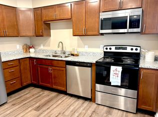 Charleston Square Apartments, Columbus, IN 47203