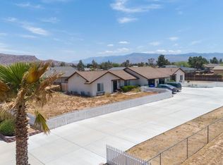 22733 Itasca Rd, Apple Valley, CA 92308