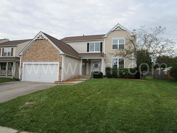3rd image of 121 Oakton Ln