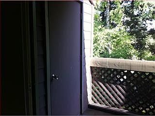 4th image of 1219 Yarwood Ct