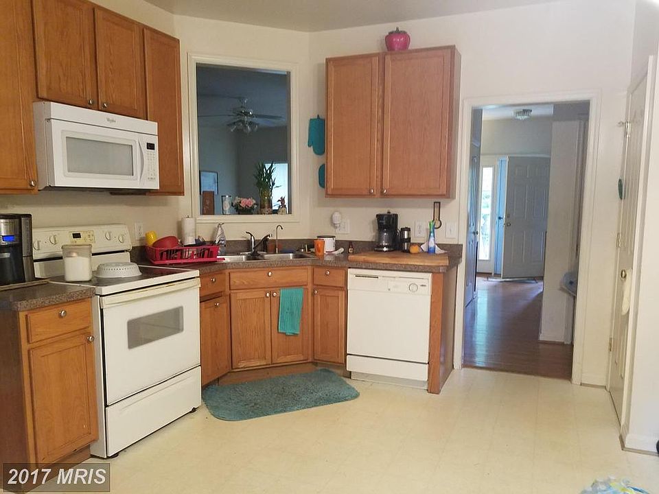 2nd image of 204 Victoria Dr