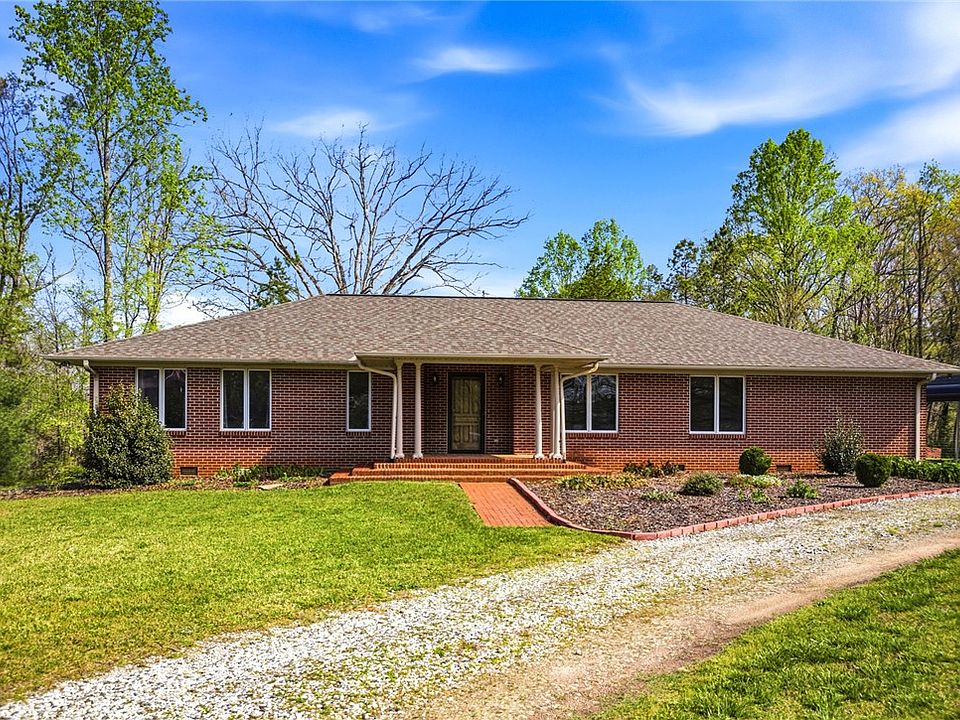 1st image of 230 Christy Ln
