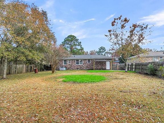 3rd image of 4427 Mixedwood Dr